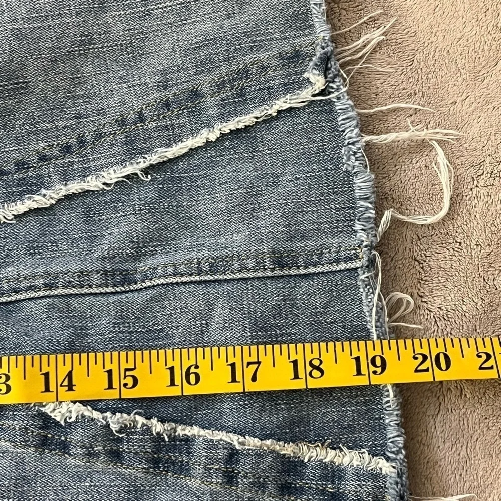 Delias Distressed embroidered Denim Skirt Size 9 Juniors Vintage